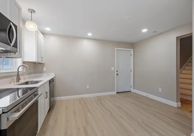 Listing Photo 5 - Condo for sale in building located at 74 Snow St, Fitchburg, MA 01420