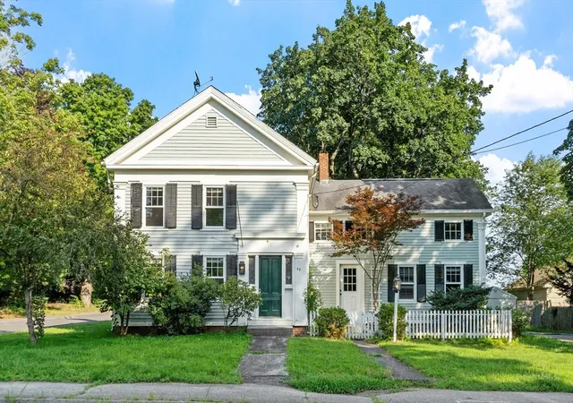 1st image of 48 Central St, West Brookfield, MA 01585 | MLS# 73563627