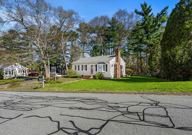2nd image of 5 Pershing Ave, Acushnet, MA 02743 | MLS# 73536957