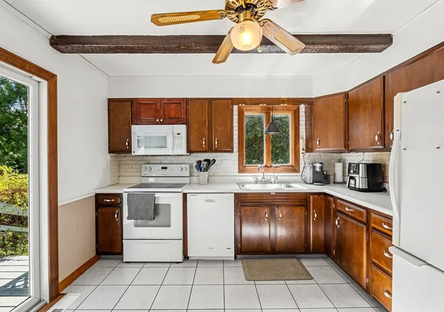 5th image of 5 Pershing Ave, Acushnet, MA 02743 | MLS# 73536957