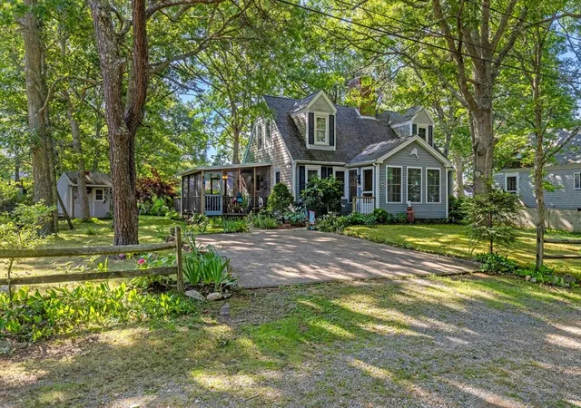 Photo 3 of Single family home for sale at 20 Park St, West Yarmouth, MA 02673 | MLS# 73554533 | Listing updated on 2026-09-04