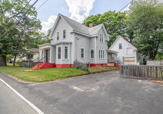 37th image of 229 W Chestnut St, Brockton, MA 02301 | MLS# 73544322