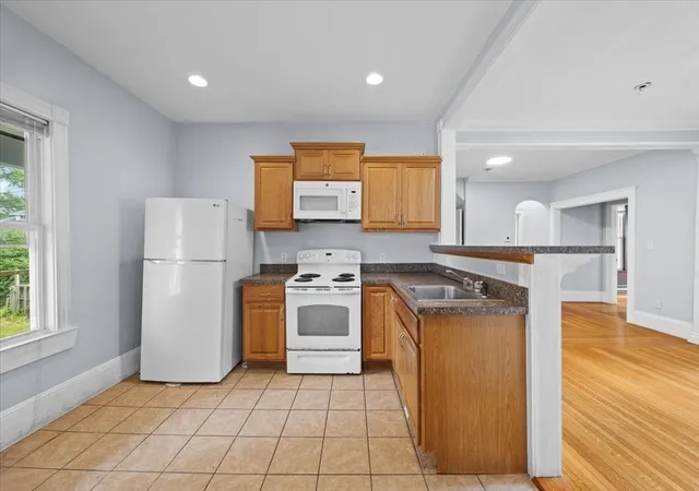 Photo 3 of Sale Pending at 229 W Chestnut St, Brockton, MA 02301 | MLS# 73544322 | Listing updated on 2026-09-16