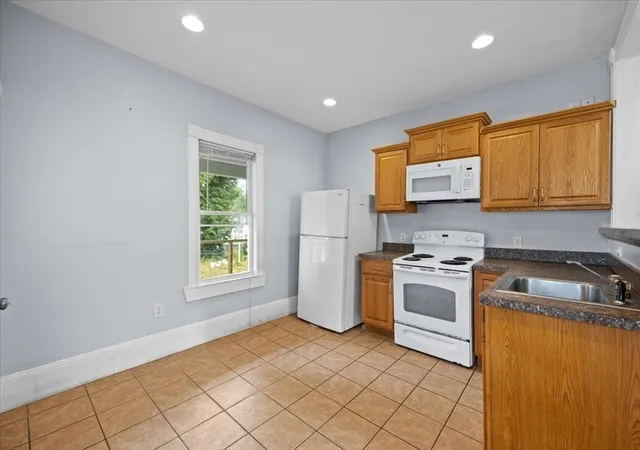 Photo 3 of Sale Pending at 229 W Chestnut St, Brockton, MA 02301 | MLS# 73544322 | Listing updated on 2026-09-16