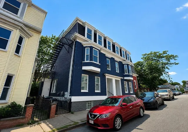 20th image of 17 19 Clarence St, Roxbury, MA 02119 | MLS# 73563749