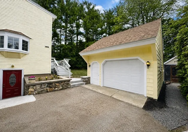 Homes for sale in Holden, MA | 32 Crestview Dr, Holden, MA 01520 | MLS# 73540550