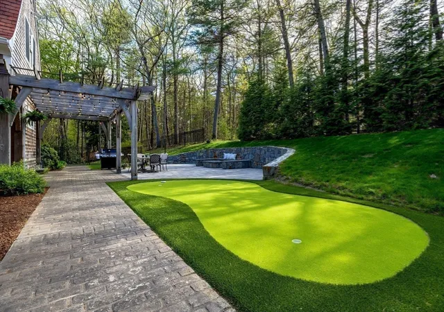 4th image of 97 Fox Run, Bolton, MA 01740 | MLS# 73558929