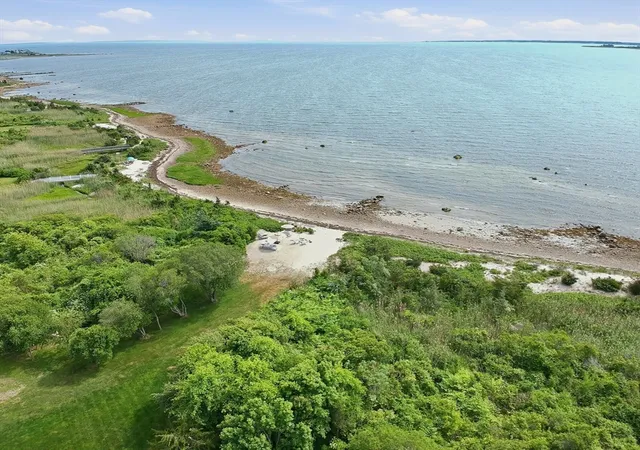 4th image of 1 Smugglers Rd, Fairhaven, MA 02719 | MLS# 73534973