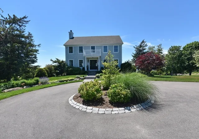 5th image of 1 Smugglers Rd, Fairhaven, MA 02719 | MLS# 73534973