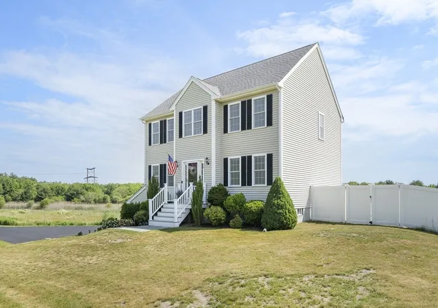 5th image of 73 Franklin St, Halifax, MA 02338 | MLS# 73536260
