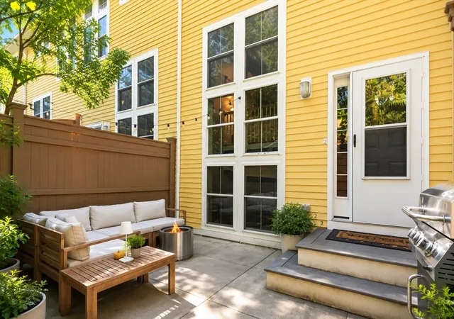 20th image of 129 Merrimac #9, Newburyport, MA 01950 | MLS# 73556014