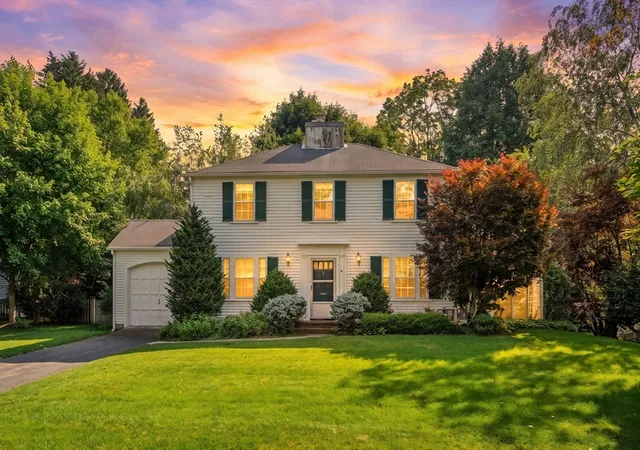 Homes for sale in Wellesley Hills, MA | 10 Wilde Rd, Wellesley Hills, MA 02481 | MLS# 73545066