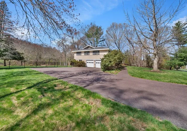 5th image of 14 October Ln, Weston, MA 02493 | MLS# 73513256