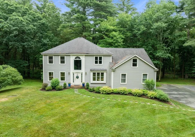 41st image of 11 Rose Way, Sudbury, MA 01776 | MLS# 73541346