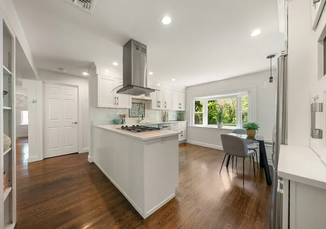 5th image of 129 Dover Road, Westwood, MA 02090 | MLS# 73568049