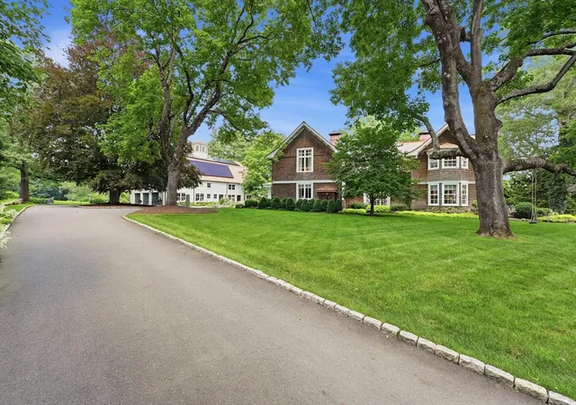 4th image of 819 Monument Street, Concord, MA 01742 | MLS# 73548621
