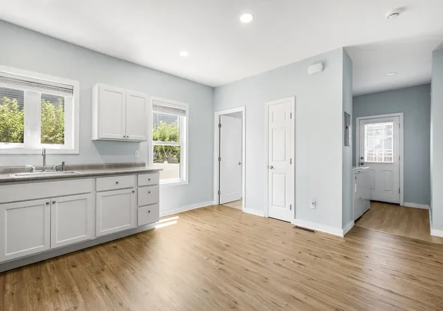 Listing Photo 4 - Condo for sale in building located at 65 Eastern Ave, Fall River, MA 02723