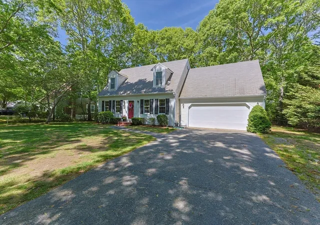 2nd image of 38 Easterly Dr, East Sandwich, MA 02537 | MLS# 73532728