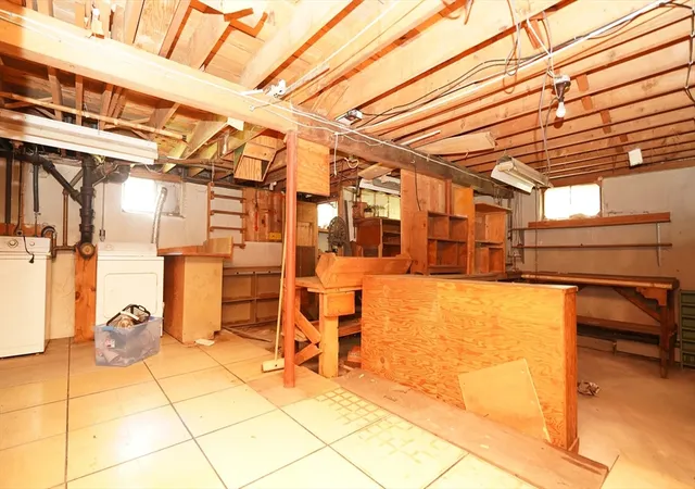 Photo 3 of Sale Pending at 19 Winter St, Foxboro, MA 02035 | MLS# 73567438 | Listing updated on 2026-09-10