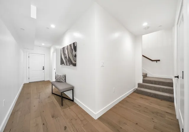 Listing Photo 5 - Condo for sale in building located at 635 Main St, Wilmington, MA 01887 - Unit #2