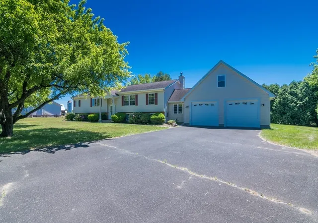 3rd image of 101 Stockbridge Street, Hadley, MA 01035 | MLS# 73531295