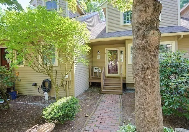 Homes for sale in Hopkinton, MA | 6 Rosewood Lane #6, Hopkinton, MA 01748 | MLS# 73521744