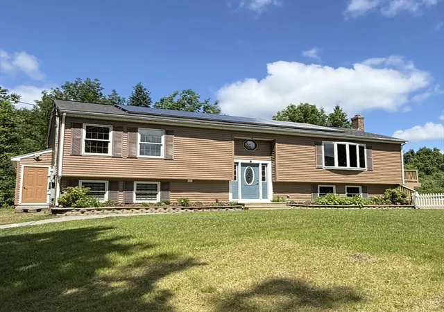 Homes for sale in Leyden, MA | 660 Greenfield Rd, Leyden, MA 01301 | MLS# 73539066