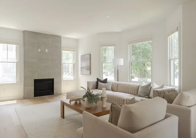 2nd image of 177 Thorndike St #1, Brookline, MA 02446 | MLS# 73542360