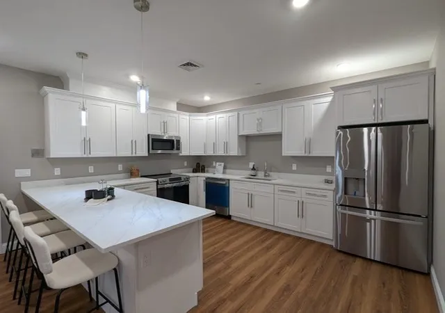 Condominium at 13 Nahant Street #3B, Lynn, MA 01902 | MLS# 73445705 | | Sold on 2025-12-19