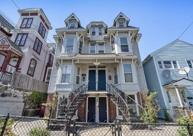 2nd image of 153 Summer St, Lowell, MA 01852 | MLS# 73532921