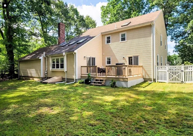 image of 14 Dotty Ann Dr, Framingham, MA 01701 | MLS# 73562863
