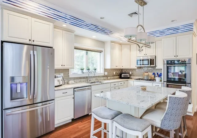 Photo 4 of Condo for sale at 4 Inverness #4, Plymouth, MA 02360 | MLS# 73384256 | Listing updated on 2025-11-01