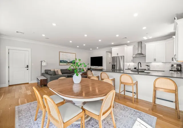 3rd image of 225-227 Havre St, Boston, MA 02128