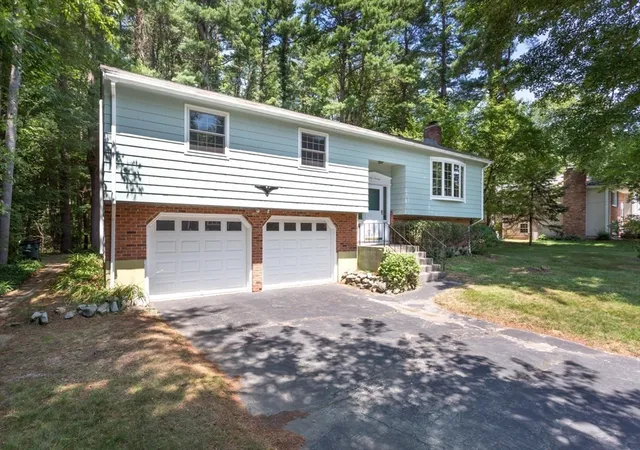42nd image of 170 David Rd, Franklin, MA 02038 | MLS# 73559258
