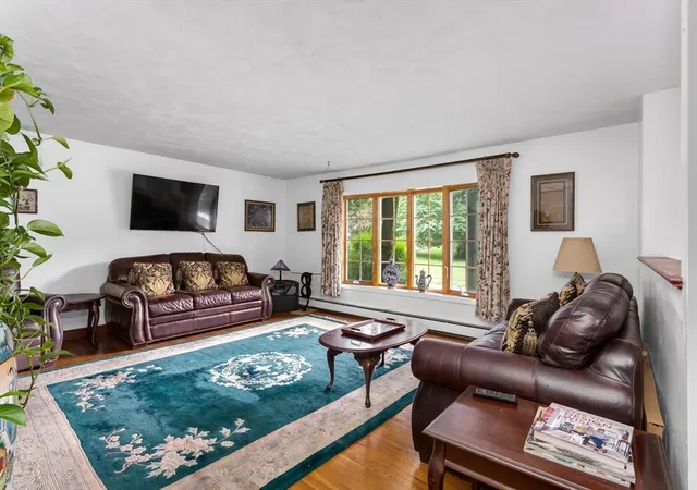 4th image of 170 David Rd, Franklin, MA 02038 | MLS# 73559258