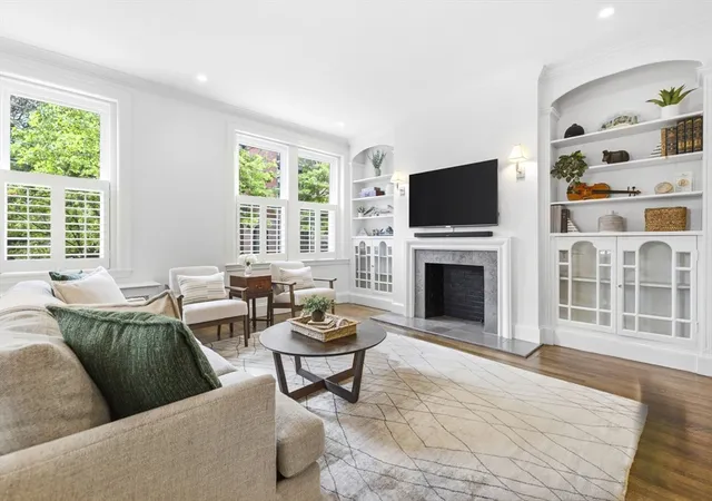 1st image of 123 Saint Paul St #1, Brookline, MA 02446 | MLS# 73529303