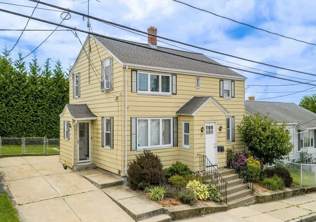 1st image of 541 Woodman St, Fall River, MA 02724 | MLS# 73558734