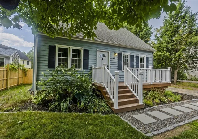 3rd image of 70 Yeoman Avenue, Westfield, MA 01085 | MLS# 73556597