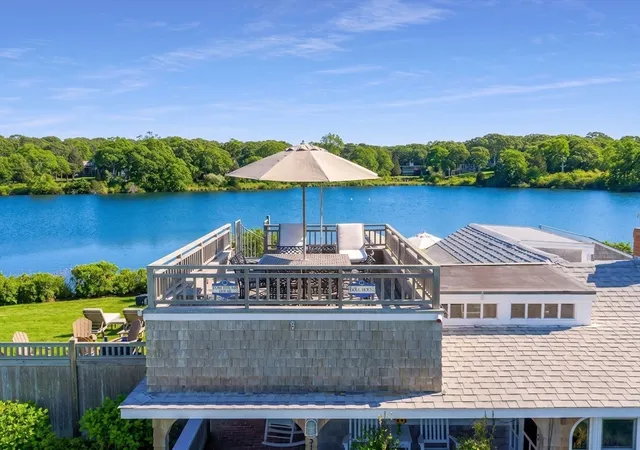 5th image of 312 East Chop Dr, Vineyard Haven, MA 02568 | MLS# 73529130