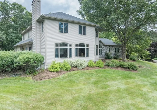 Photo 4 of Single family home for sale at 82 Mountain View Dr, Belchertown, MA 01007 | MLS# 73569454 | Listing updated on 2026-09-01