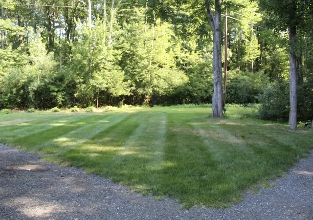 15th image of 4 Howard George Ct, Salisbury, MA 01952 | MLS# 73566524