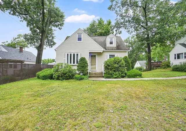 Homes for sale in Springfield, MA | 328 Hartwick, Springfield, MA 01108 | MLS# 73541248