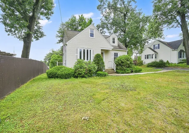 Homes for sale in Springfield, MA | 328 Hartwick, Springfield, MA 01108 | MLS# 73541248