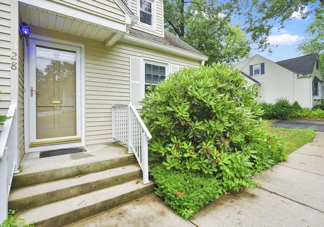 Homes for sale in Springfield, MA | 328 Hartwick, Springfield, MA 01108 | MLS# 73541248