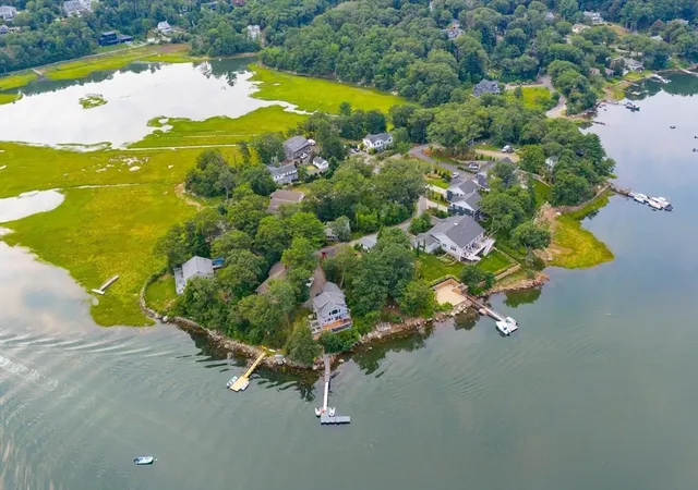 2nd image of 16 Stanwood Pt, Gloucester, MA 01930 | MLS# 73565096