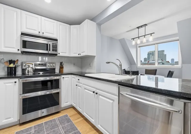 Homes for sale in Boston, MA | 65 Chelsea St #404, Boston, MA 02129 | MLS# 73509301