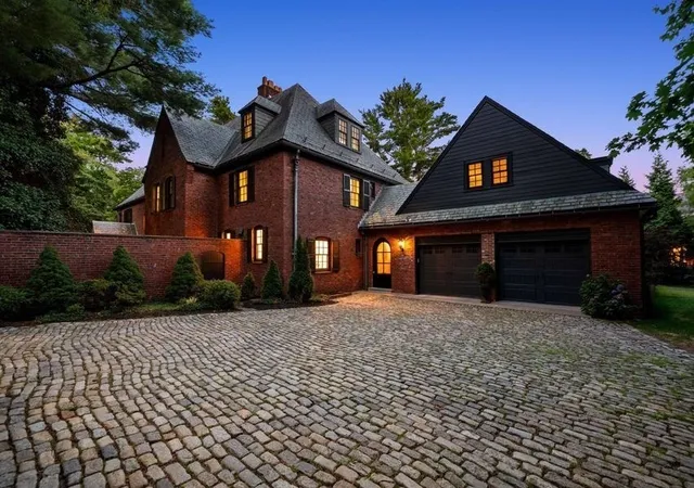 Photo 3 of Mansion for sale at 372 Warren St, Brookline, MA 02445 | MLS# 73564889 | Listing updated on 2026-08-22