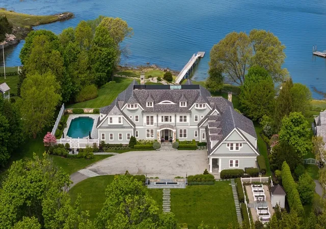 2nd image of 5 Bare Cove Ln, Hingham, MA 02043 | MLS# 73516055