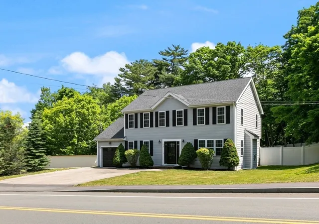 Homes for sale in Rockland, MA | 418 Beech St, Rockland, MA 02370 | MLS# 73536309