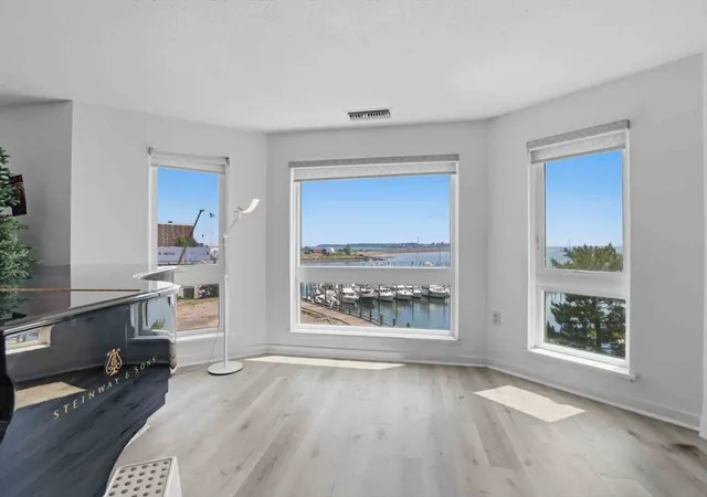 3rd image of 150 Lynnway #309, Lynn, MA 01902 | MLS# 73557344